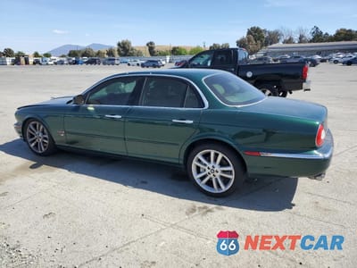 Drugie zdjęcie samochodu z przodu: 2004 JAGUAR XJR S VIN:SAJWA73B64TG15853 - miniatura