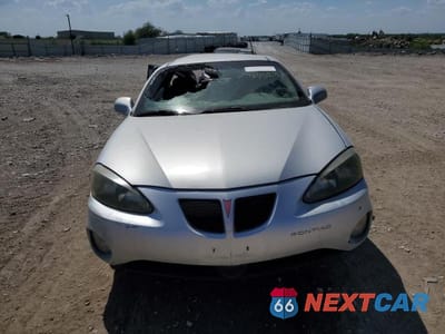 Piąte zdjęcie samochodu w środku: 2004 PONTIAC GRAND PRIX GT2 VIN:2G2WS522141122011 - miniatura
