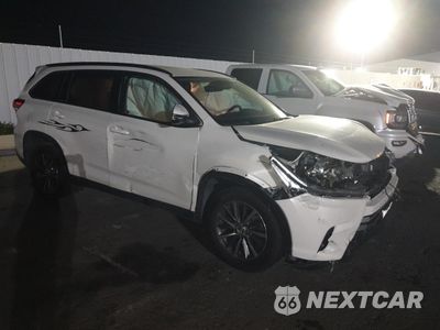 Czwarte zdjęcie samochodu z boku: 2019 TOYOTA HIGHLANDER SE VIN:5TDKZRFH9KS552418 - miniatura