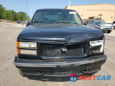 Piąte zdjęcie samochodu w środku: 1994 GMC YUKON VIN:1GKEK18K0RJ732197 - miniatura