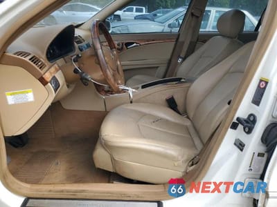 Zdjęcie 7 z 12 samochodu: 2009 MERCEDES-BENZ E 350 4MATIC VIN:WDBUF87X39B369338 - miniatura