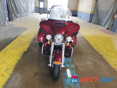 Drugie zdjęcie samochodu z przodu: 2017 HARLEY-DAVIDSON FLHTCUTG TRI GLIDE ULTRA VIN:1HD1MAD18HB851964 - miniatura