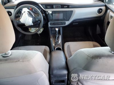 Zdjęcie 8 z 14 samochodu: 2018 TOYOTA COROLLA L VIN:2T1BURHE5JC058484 - miniatura