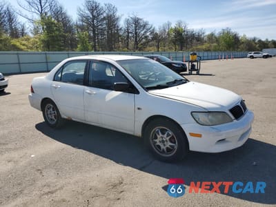 Czwarte zdjęcie samochodu z boku: 2003 MITSUBISHI LANCER ES VIN:JA3AJ26E83U076335 - miniatura