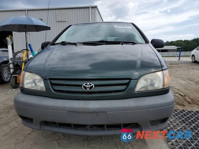 Piąte zdjęcie samochodu w środku: 2001 TOYOTA SIENNA LE VIN:4T3ZF13C61U348612 - miniatura