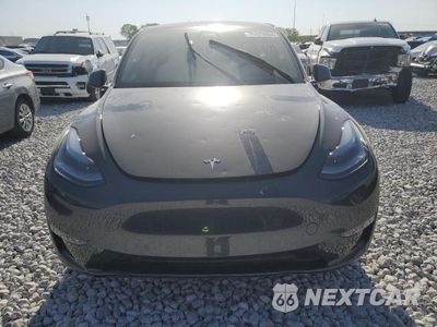 Piąte zdjęcie samochodu w środku: 2024 TESLA MODEL Y VIN:7SAYGAEE2RF098765 - miniatura