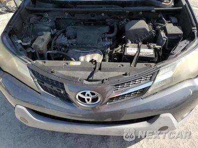 Zdjęcie 12 z 13 samochodu: 2015 TOYOTA RAV4 XLE VIN:JTMWFREVXFJ057634 - miniatura