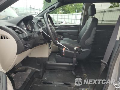 Zdjęcie 7 z 14 samochodu: 2020 DODGE GRAND CARAVAN SXT VIN:2C7WDGCG0LR167763 - miniatura