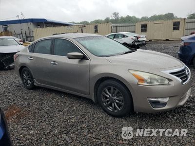 Czwarte zdjęcie samochodu z boku: 2015 NISSAN ALTIMA 2.5 VIN:1N4AL3AP5FC486701 - miniatura