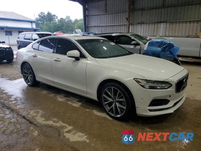 Czwarte zdjęcie samochodu z boku: 2017 VOLVO S90 T6 MOMENTUM VIN:YV1A22MK4H1016742 - miniatura