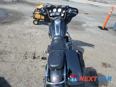 Zdjęcie 6 z 10 samochodu: 2006 HARLEY-DAVIDSON FLHXI VIN:1HD1KBW116Y665699 - miniatura