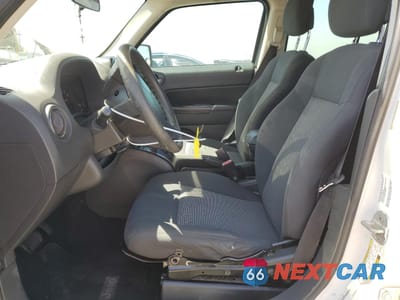 Zdjęcie 7 z 13 samochodu: 2010 JEEP PATRIOT SPORT VIN:1J4NT2GB3AD617655 - miniatura