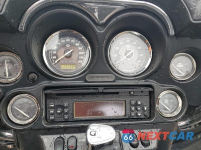 Zdjęcie 7 z 9 samochodu: 2012 HARLEY-DAVIDSON FLHTK ELECTRA GLIDE ULTRA LIMITED VIN:1HD1KEM10CB690466 - miniatura