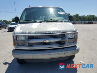 Piąte zdjęcie samochodu w środku: 2002 CHEVROLET EXPRESS G3500 VIN:1GCHG39RX21226402 - miniatura