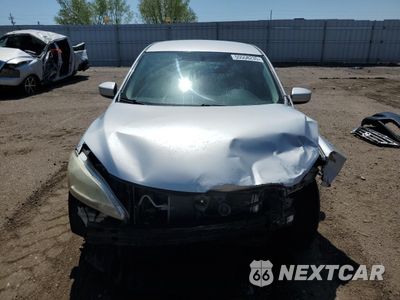 Piąte zdjęcie samochodu w środku: 2014 NISSAN SENTRA S VIN:3N1AB7AP1EL670060 - miniatura