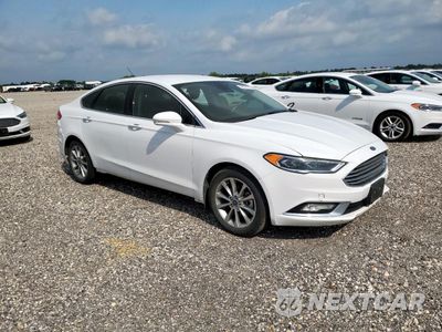Czwarte zdjęcie samochodu z boku: 2017 FORD FUSION SE HYBRID VIN:3FA6P0LU5HR409004 - miniatura