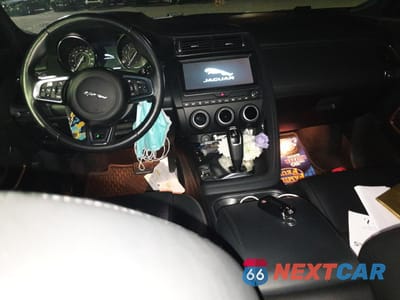 Zdjęcie 8 z 12 samochodu: 2020 JAGUAR E-PACE SE VIN:SADFP2FX5L1Z82715 - miniatura