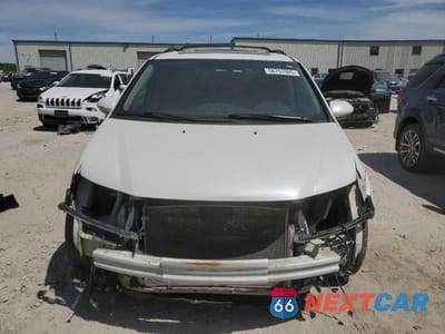 Piąte zdjęcie samochodu w środku: 2016 HONDA ODYSSEY TOURING VIN:5FNRL5H9XGB127428 - miniatura