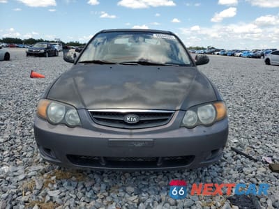 Piąte zdjęcie samochodu w środku: 2003 KIA SPECTRA GS VIN:KNAFB161535127907 - miniatura