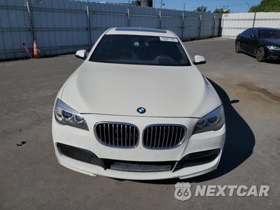 Piąte zdjęcie samochodu w środku: 2013 BMW 740 LI VIN:WBAYE4C59DD136903 - miniatura