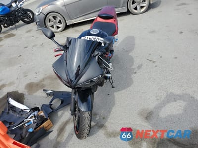 Piąte zdjęcie samochodu w środku: 2008 YAMAHA YZFR6 S VIN:JYARJ06E98A036679 - miniatura