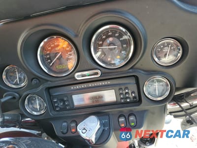 Zdjęcie 7 z 9 samochodu: 2012 HARLEY-DAVIDSON FLHTK ELECTRA GLIDE ULTRA LIMITED VIN:1HD1KEM14CB647619 - miniatura