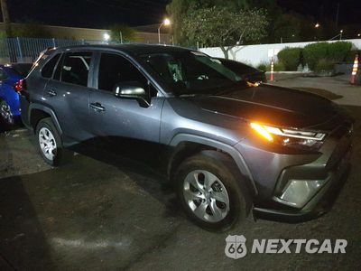 Czwarte zdjęcie samochodu z boku: 2025 TOYOTA RAV4 LE VIN:2T3F1RFV9SC505792 - miniatura