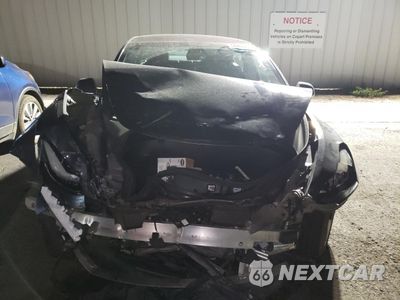 Piąte zdjęcie samochodu w środku: 2018 TESLA MODEL 3 VIN:5YJ3E1EA9JF010308 - miniatura