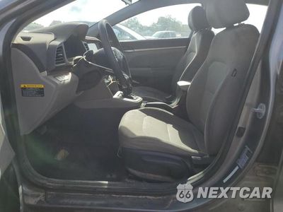 Zdjęcie 7 z 13 samochodu: 2019 HYUNDAI ELANTRA SEL VIN:5NPD84LF7KH405666 - miniatura