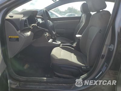 Zdjęcie 7 z 13 samochodu: 2019 HYUNDAI ELANTRA SEL VIN:5NPD84LF7KH405666 - miniatura