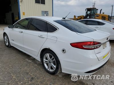 Drugie zdjęcie samochodu z przodu: 2018 FORD FUSION SE HYBRID VIN:3FA6P0LUXJR129858 - miniatura