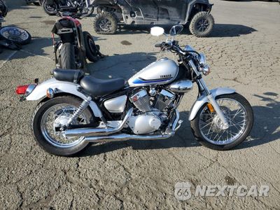 Trzecie zdjęcie samochodu z tyłu: 2020 YAMAHA XV250 C VIN:JYAVG04Y1LA002643 - miniatura