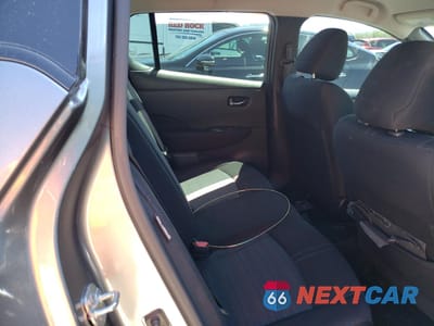 Zdjęcie 10 z 12 samochodu: 2022 NISSAN LEAF S VIN:1N4AZ1BV2NC556279 - miniatura