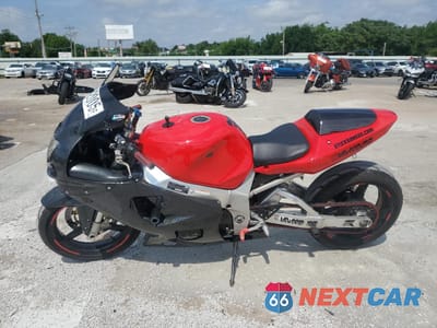 Trzecie zdjęcie samochodu z tyłu: 2002 SUZUKI GSX-R750 VIN:JS1GR7HA322104543 - miniatura