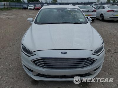 Piąte zdjęcie samochodu w środku: 2018 FORD FUSION SE HYBRID VIN:3FA6P0LU8JR118826 - miniatura