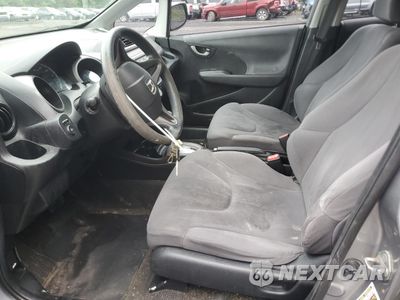 Zdjęcie 7 z 14 samochodu: 2009 HONDA FIT VIN:JHMGE88219S025106 - miniatura