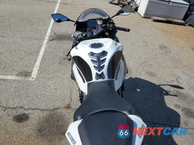 Zdjęcie 6 z 10 samochodu: 2024 KAWASAKI ZX636 K VIN:JKBZXJK13RA001221 - miniatura