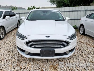 Piąte zdjęcie samochodu w środku: 2018 FORD FUSION SE HYBRID VIN:3FA6P0LU3JR129801 - miniatura