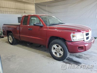Czwarte zdjęcie samochodu z boku: 2011 DODGE DAKOTA SLT VIN:1D7RW3BK9BS661822 - miniatura