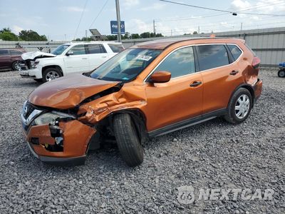 2017 NISSAN ROGUE SV 5N1AT2MN8HC813380 - główne zdjęcie licytacji z USA - miniatura