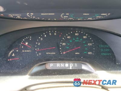 Zdjęcie 9 z 12 samochodu: 1997 LINCOLN CONTINENTAL VIN:1LNLM97V7VY724053 - miniatura