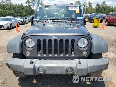 Piąte zdjęcie samochodu w środku: 2018 JEEP WRANGLER UNLIMITED SPORT VIN:1C4BJWKG9JL853287 - miniatura