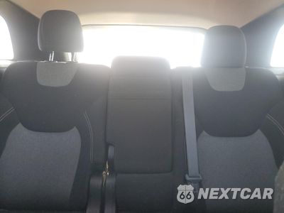 Zdjęcie 10 z 16 samochodu: 2016 JEEP CHEROKEE SPORT VIN:1C4PJLAS5GW217550 - miniatura