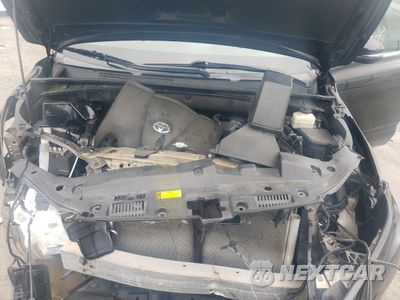 Zdjęcie 12 z 16 samochodu: 2018 TOYOTA HIGHLANDER LE VIN:5TDBZRFH7JS852053 - miniatura