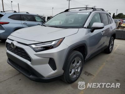 2024 TOYOTA RAV4 XLE 2T3P1RFV3RC457706 - główne zdjęcie licytacji z USA - miniatura