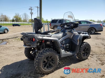Czwarte zdjęcie samochodu z boku: 2023 CAN-AM OUTLANDER MAX XT 1000R VIN:3JBLPAX44PJ000134 - miniatura