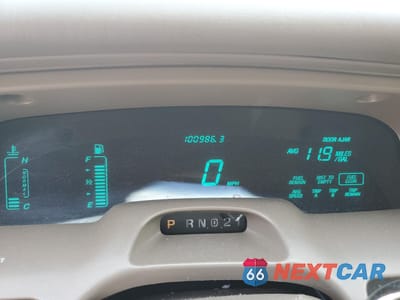 Zdjęcie 9 z 12 samochodu: 1997 LINCOLN TOWN CAR EXECUTIVE VIN:1LNLM81W7VY737737 - miniatura