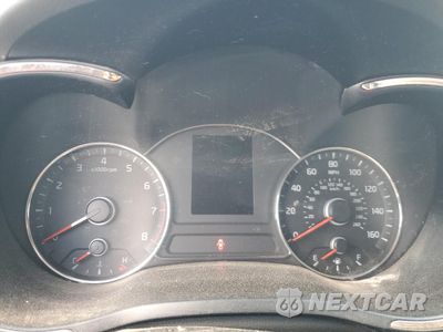 Zdjęcie 9 z 12 samochodu: 2014 KIA FORTE LX VIN:KNAFK4A60E5252742 - miniatura