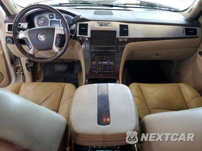 Zdjęcie 8 z 12 samochodu: 2011 CADILLAC ESCALADE VIN:1GYS3AEF4BR160457 - miniatura