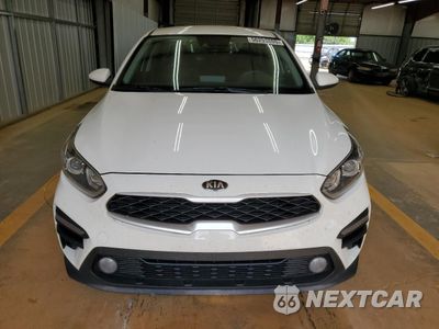 Piąte zdjęcie samochodu w środku: 2019 KIA FORTE FE VIN:3KPF24AD9KE123772 - miniatura